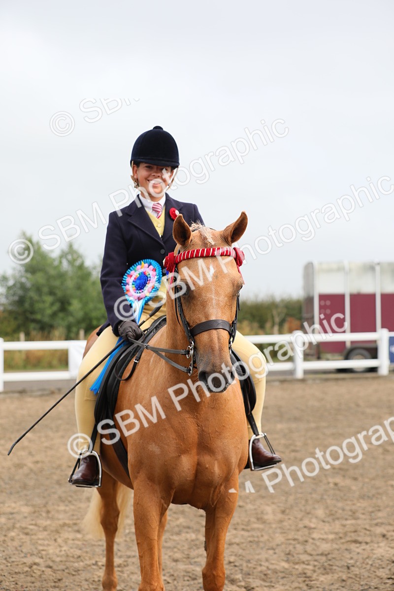 SBM_22390 - Class 807 - Young Rider 11 to 16 Yrs