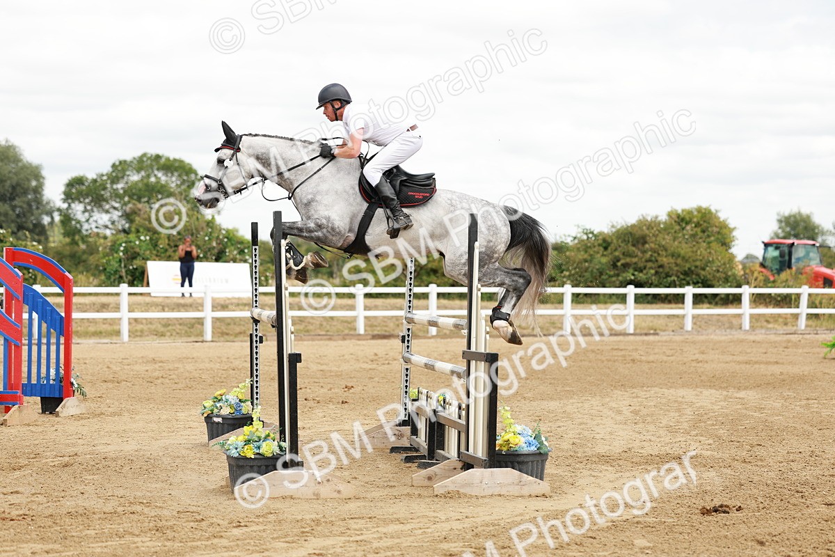 SBM_019032 - Class 21 - Senior Newcomers Championship 2d Rd