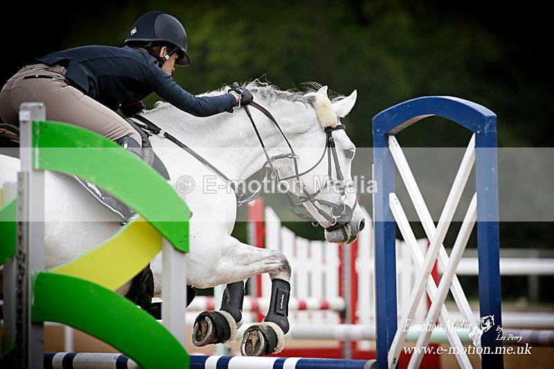 LO050519 0982a - Equestrian