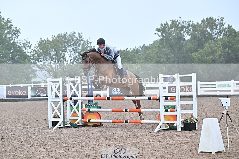 250914-122952-08832 - Cls 36 1.05m Amateur Quali