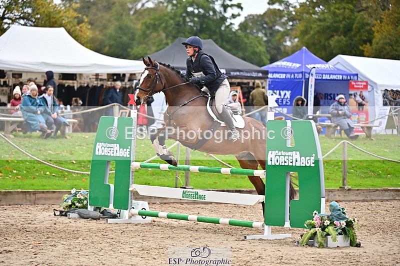 251026A-143822-25197 - G-569-Hannah.Lewis