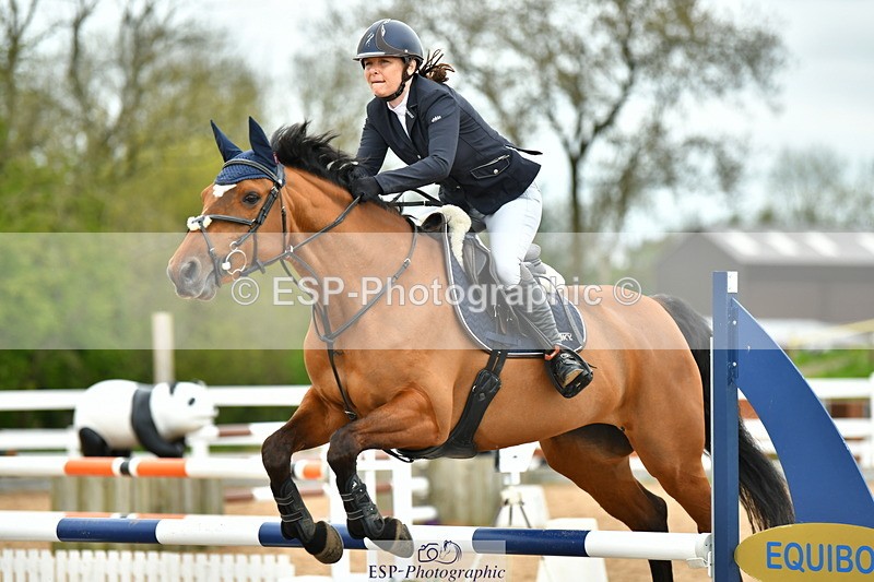 230507A-123105-07774 - Cls 42 95cm Amateur Quali