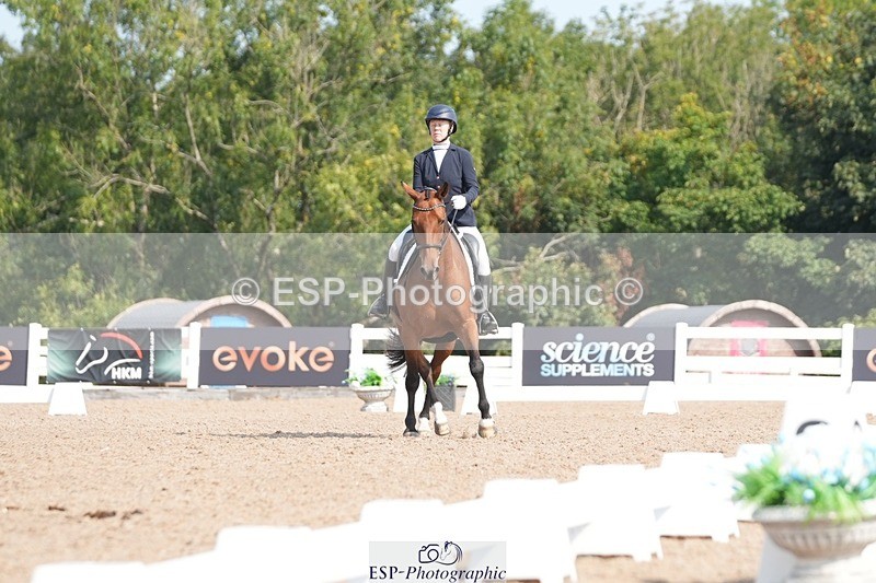 250817-105424-08191 - 151-Shona.MclauchlanLuca.Me.Go