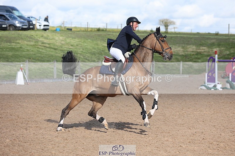 240419A-160951-09194 - Cls 10, 2 Star Big Tour 145cm  15.45 to 16.35 break