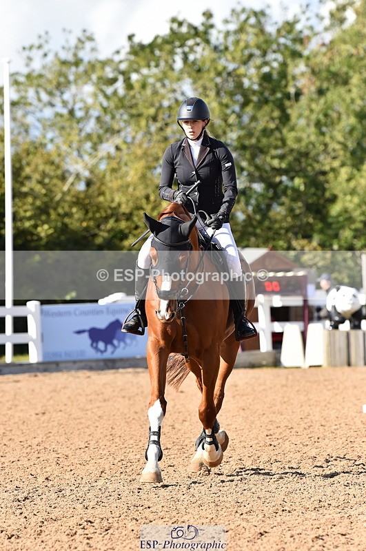 231014A-142248-05275 - Cls 15 1.05m Amateur Q 2nd R