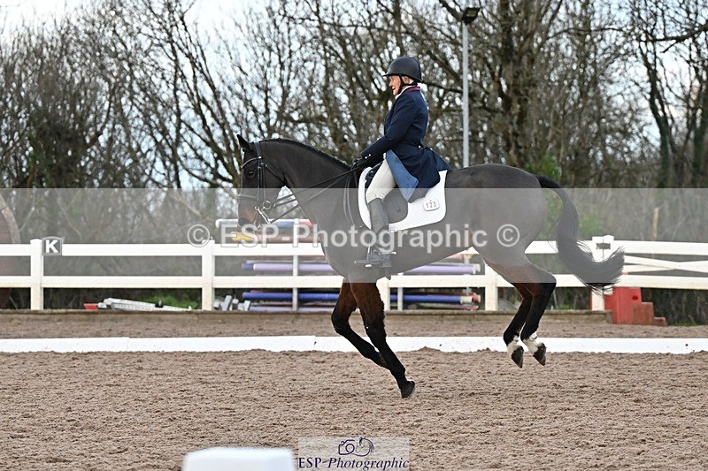 241214-152536-03222 - 123-Susan.Lanz-Wellshead.Foxtrot