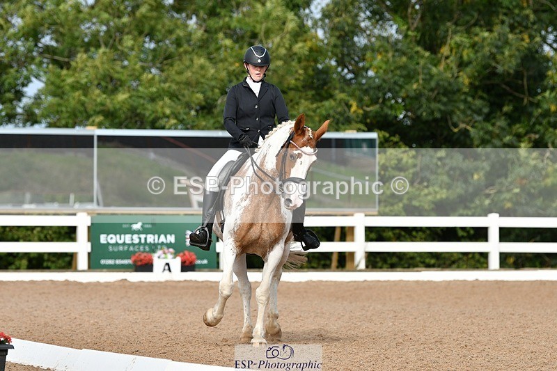 250906-095724-00518 - 090-Isabel.LawsonIn.the.pink