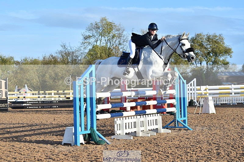 231028A-092604-00105 - Cls 9+10 Children on Horses