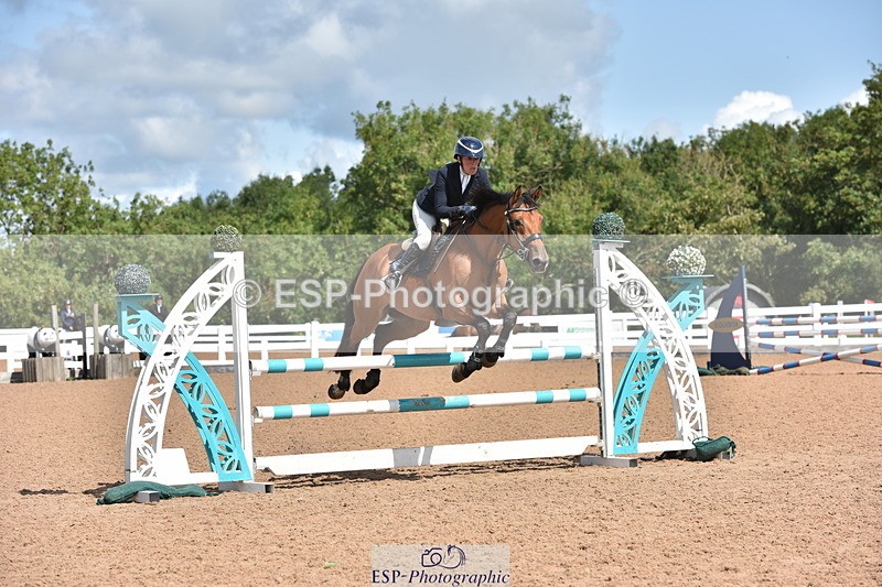 230806A-111414-01363 - Cls 17 Snr Discovery & 1m Open