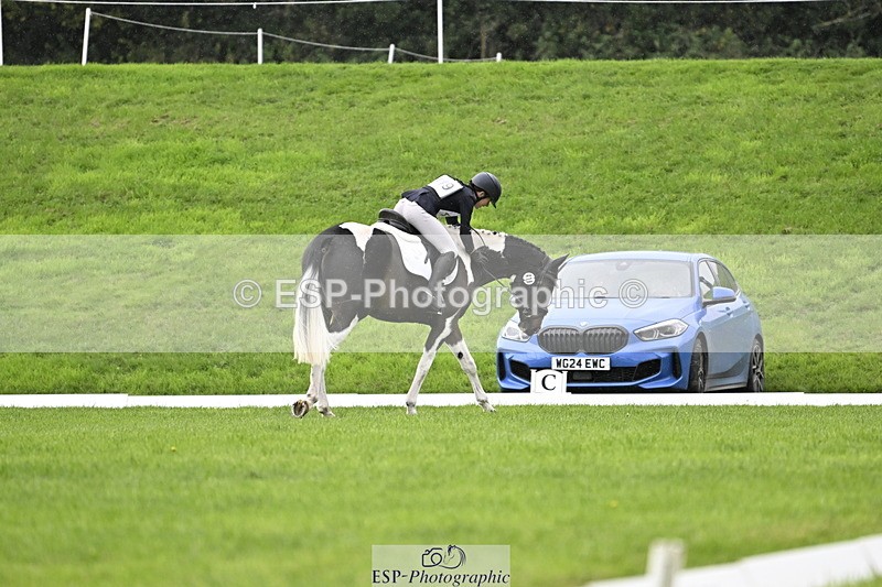 251023A-120749-04020 - F-419-Helen.du.Heaume