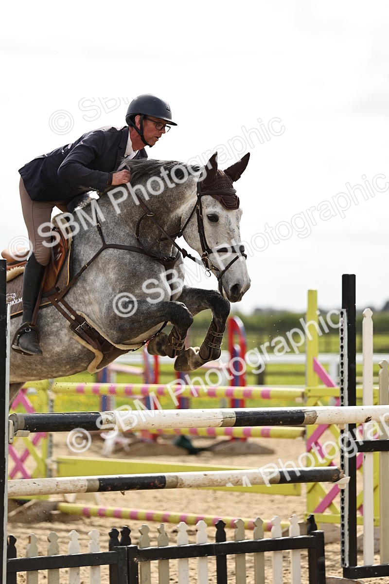 SBM_001443 - Class 5 -Senior Foxhunter - 1.20m