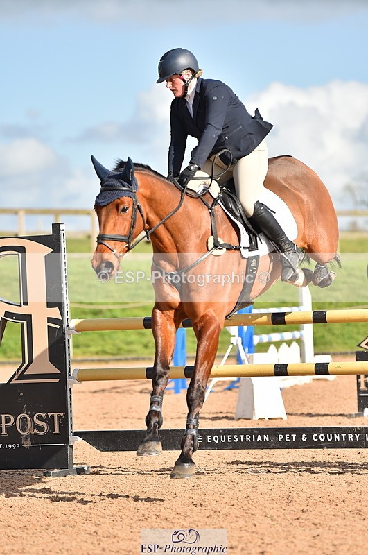 240306A-140842-01576 - Cls 4 Newcomers and 1.10m Open