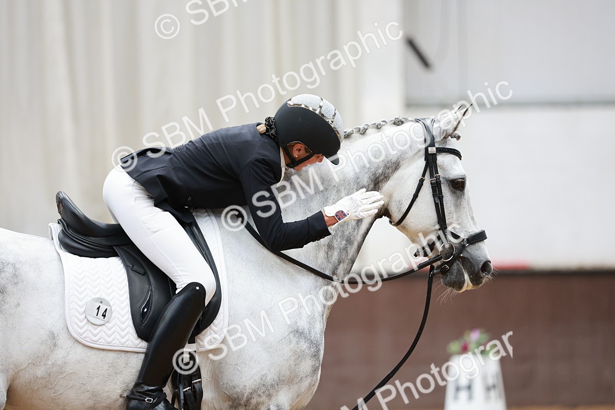 SBM_010044 - Class 6b - Novice 6 - 12.40-13.43