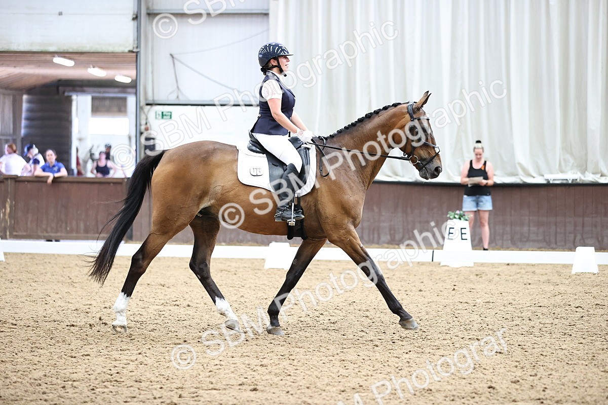 SBM_002003 - Novice 4 - 11.15-13.22