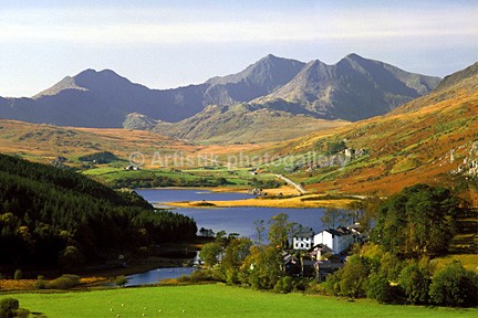 Snowdon from the 'pinnacles' in autumn 23-10-11 - Sceniks.com - Snowdonia landscape photographs by Dave O'Shea