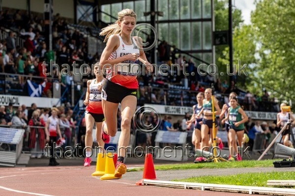 SIAB23-914949 - Track Female Set Two