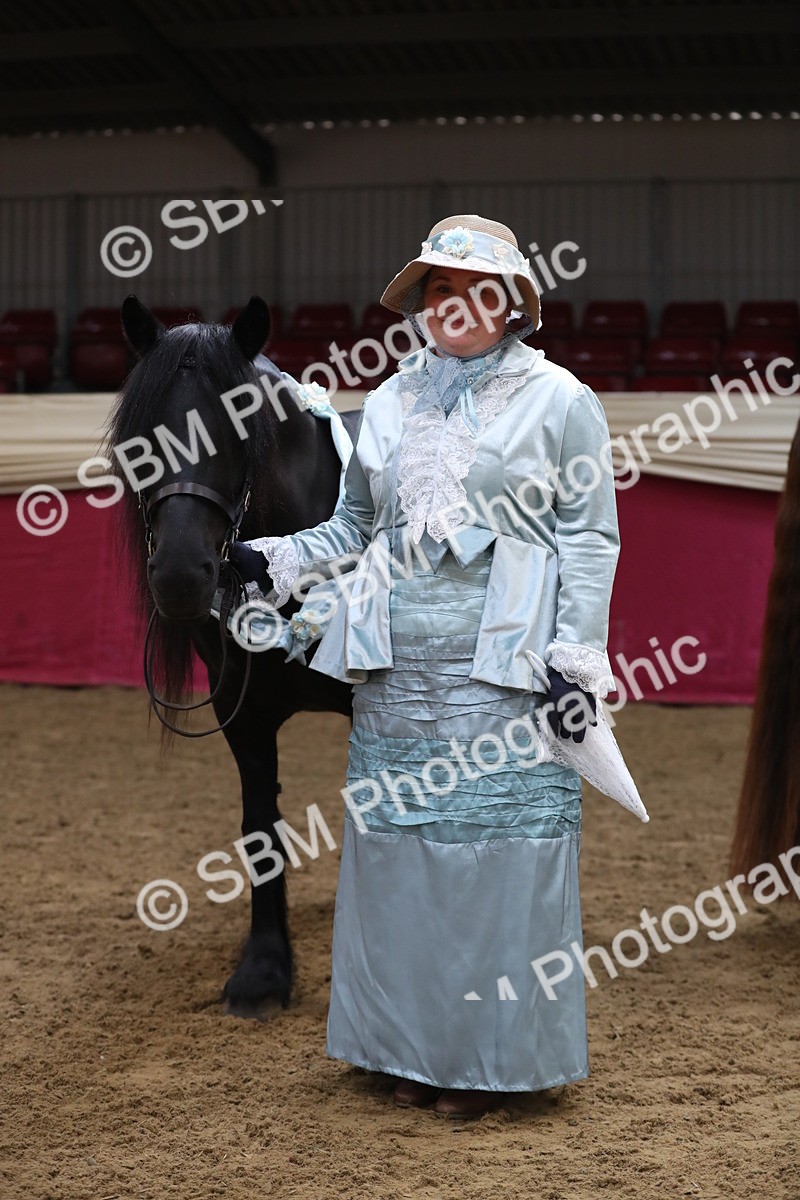 SBM_10809 - Class 103 IH Costume