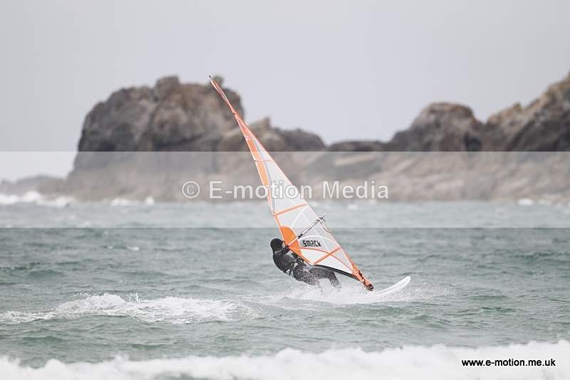 WS 020510-17 - Windsurfing