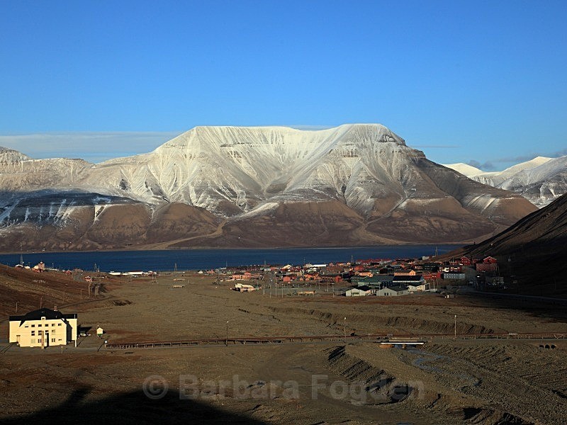Longyearbyen 6376 - Summer time