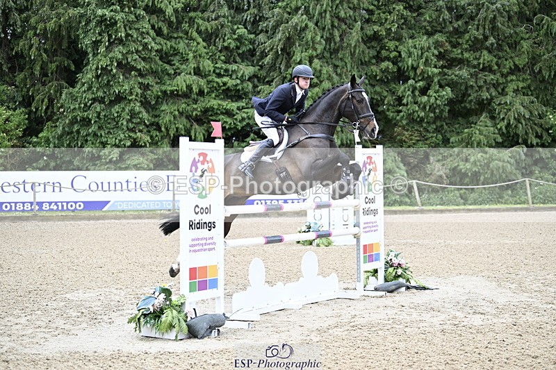 250525A-100451-15233 - A-012-Archie.Tulloch-ZIPPED.UP