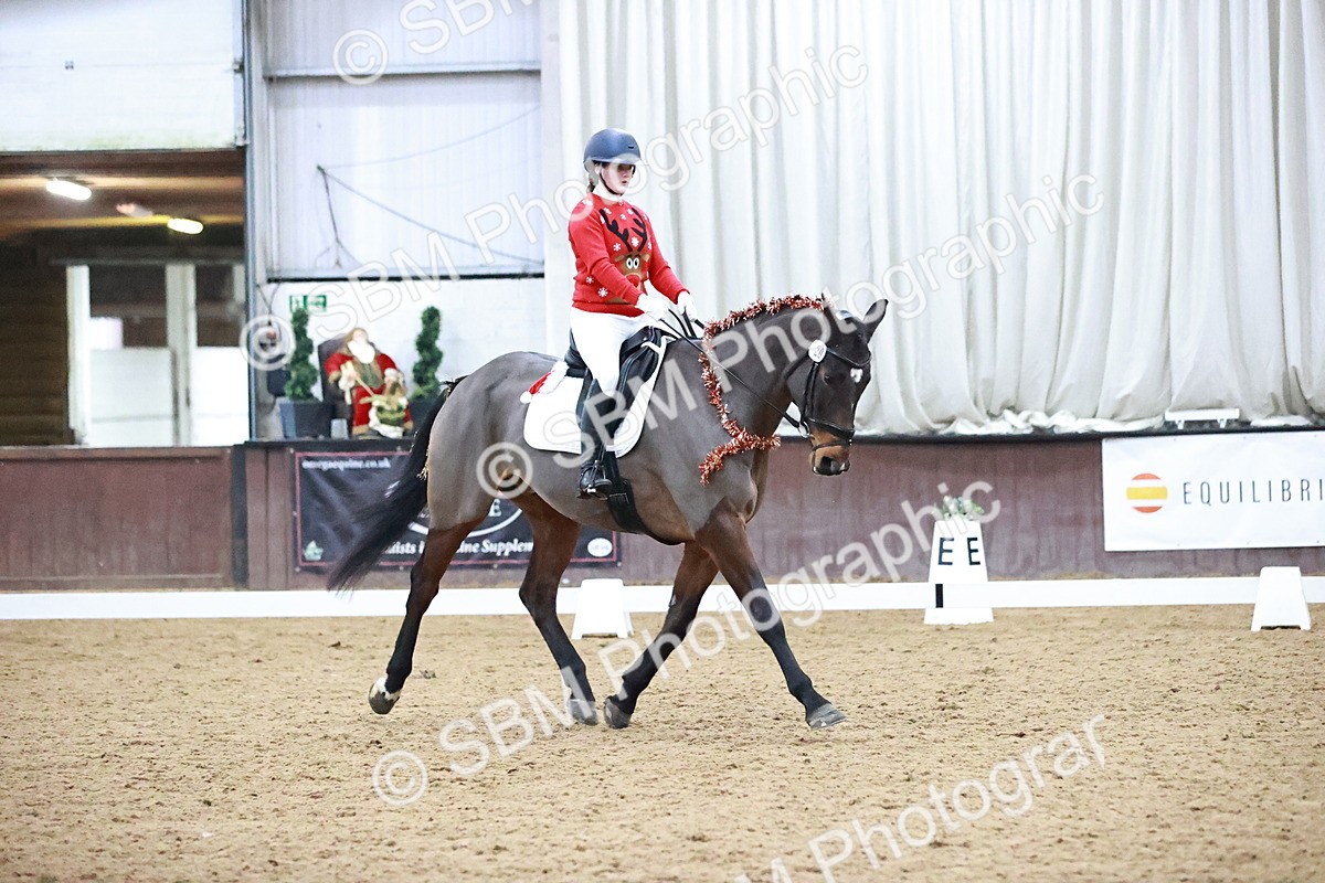 SBM_001801 - Class 9 - Novice 4