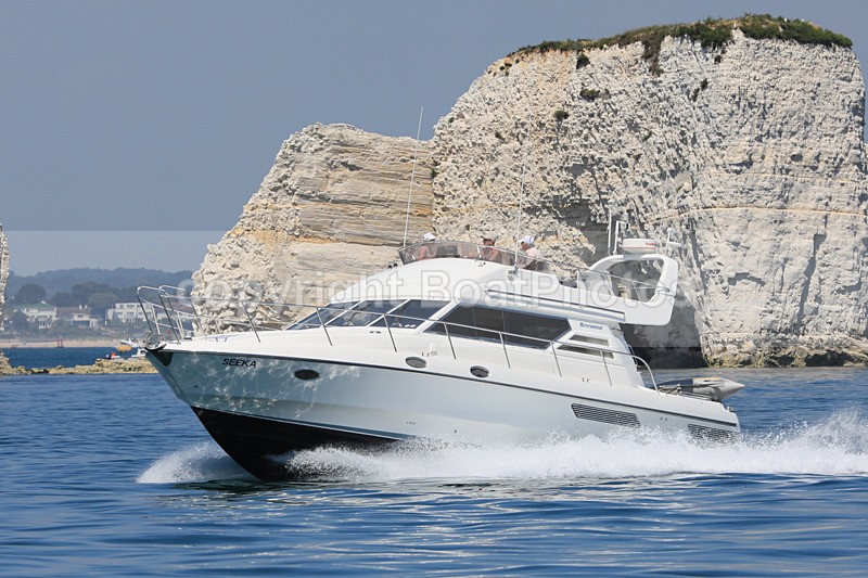 170618 SEEKA - BIRCHWOOD 1Y3A4931 - Flybridge Cruisers