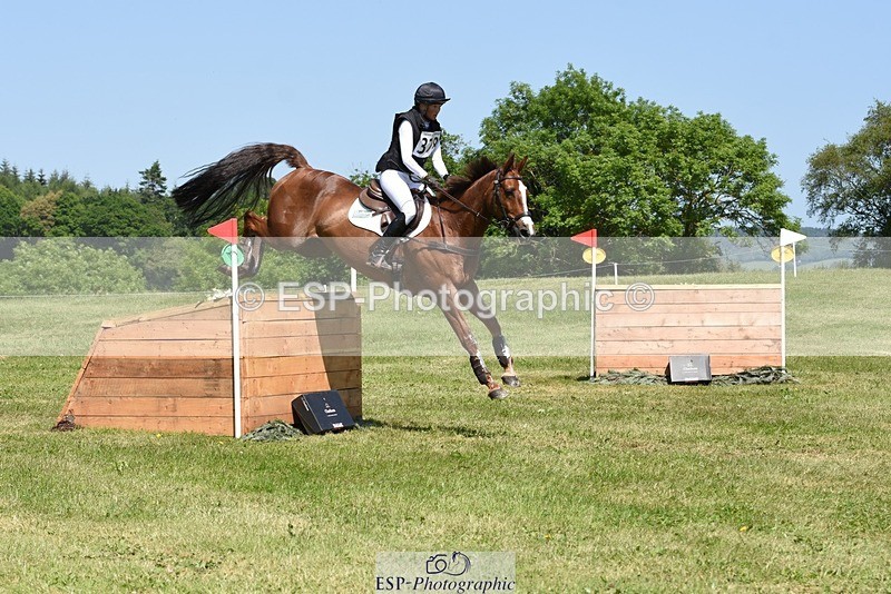 230527-143010-09928 - 328-GREENLOUGH_CROSS-Kelly_Mccarthy-maine-XC