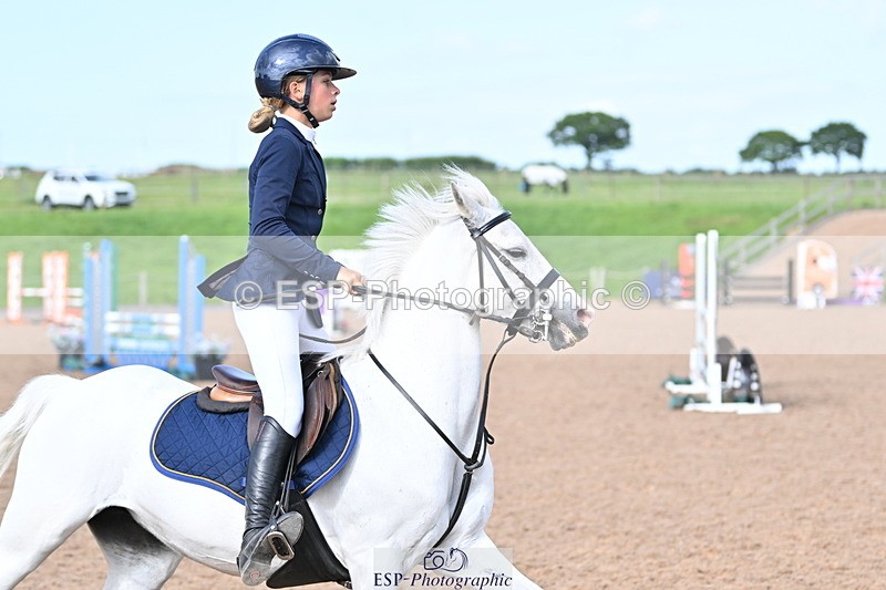 240628A-175143-01735 - Cls 6 Springboard 128cm + 138cm