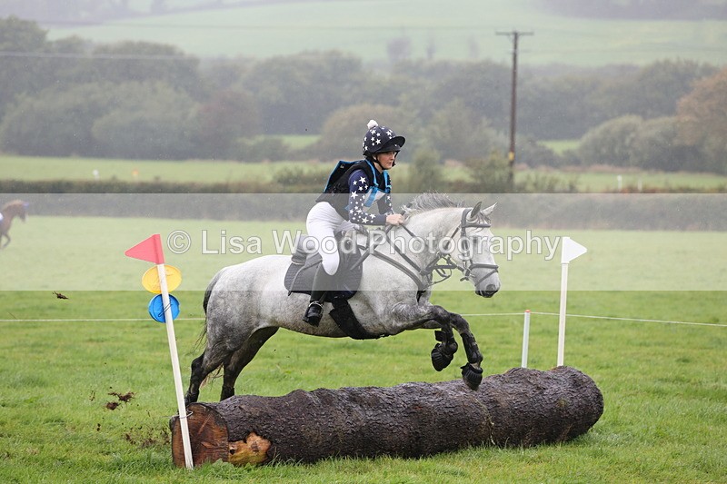 1X9A1721 - Class 2: 70cm: Log