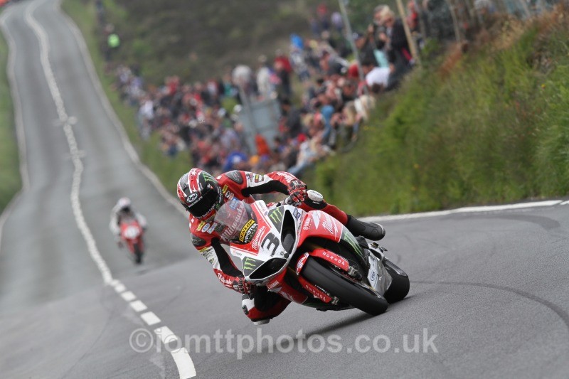 Ian Hutchinson Yamaha / Milwaukee Yamaha - Pokerstars Senior TT