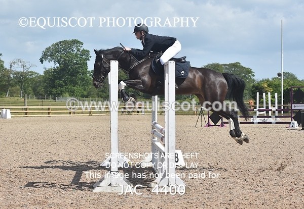 JAC_4400 - CLASS 3 Senior British Novice/ 90cm Open