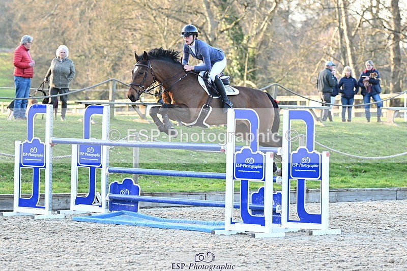 250322A-171943-03747 - Cls 14 Snr Fox & 1.20m Open