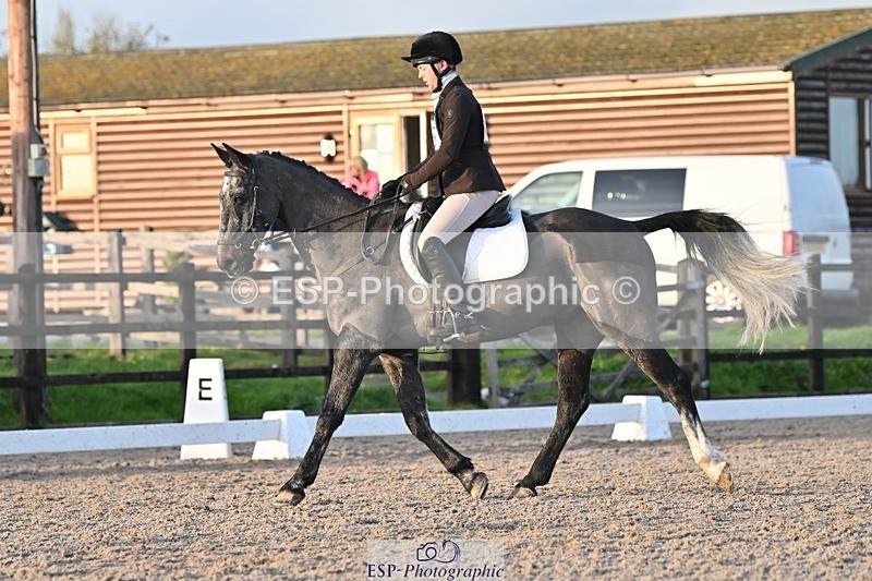 231105-155409-03973 - Cls 4 Novice 24 15.24 to 16.35 break