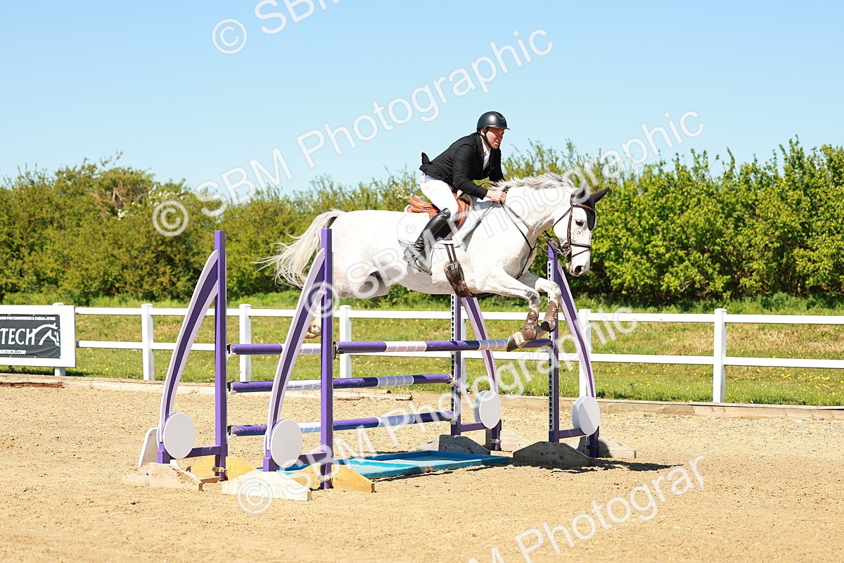 SBM_001237 - Class 4 - Senior Newcomers 1.10m