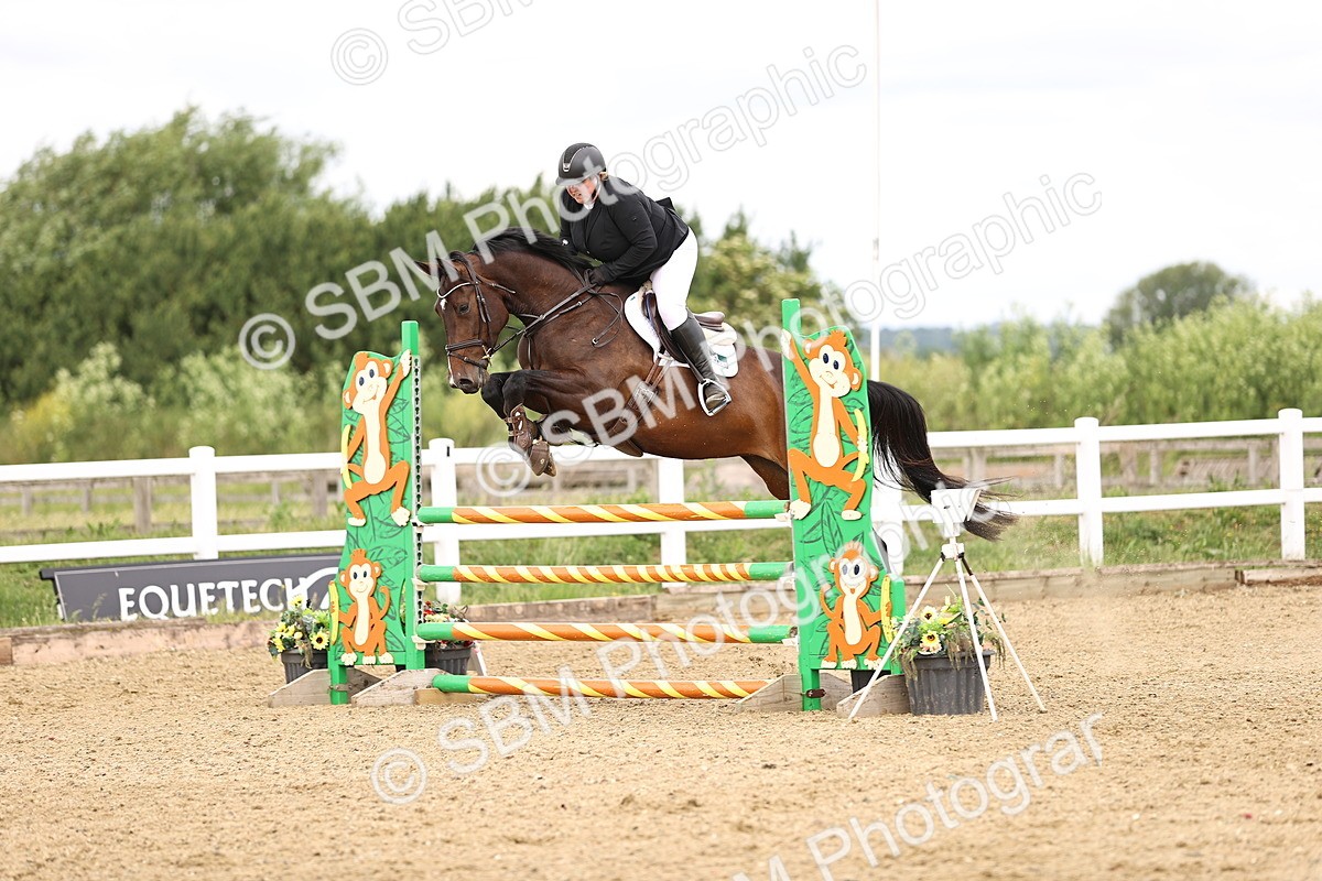 SBM_007380 - Class 18 - Senior 1.05m