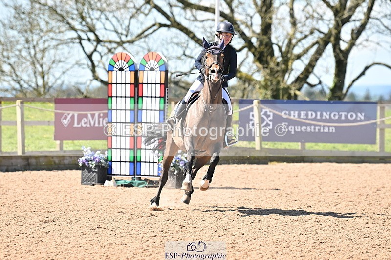 240418A-115737-02745 - Cls 5, 2 Star Medium Tour 1.35m