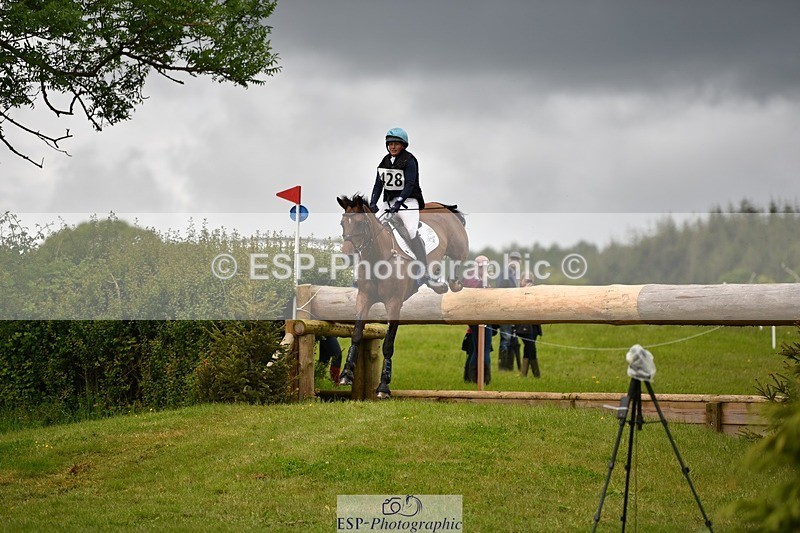 240526-115106-21004 - 428-COOLEY_SNAPCHAT-Selina_Milnes