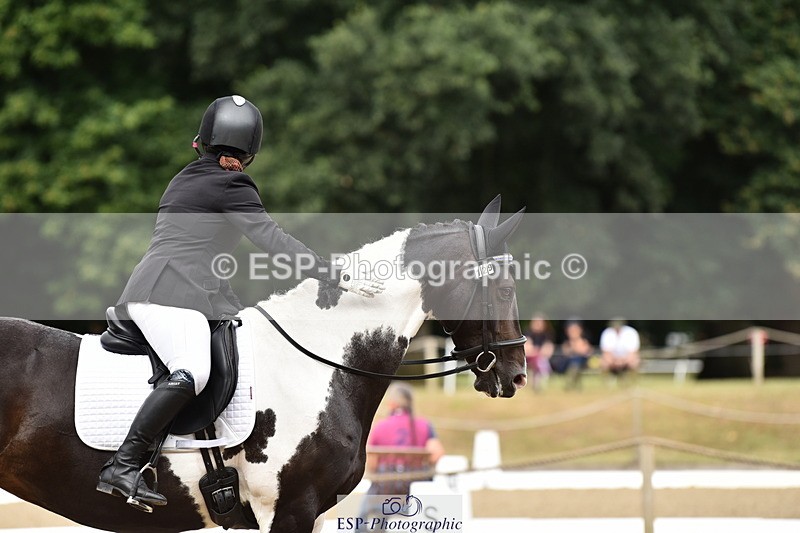 140109A-232206-08454 - 129-Nicole.Windley-Sweetcombe.Huntsmans.Girl