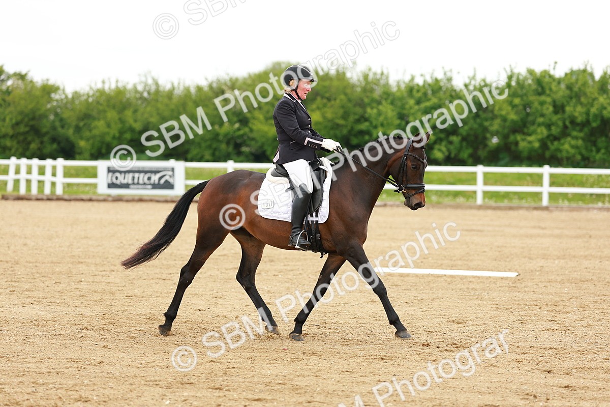 SBM_005395 - Class 16 - Novice 6