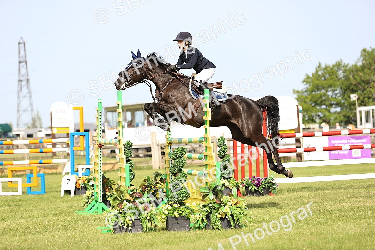 SBM_01320 - Class 200 - Martin Grant Homes Welcome Stakes 1.25m Open