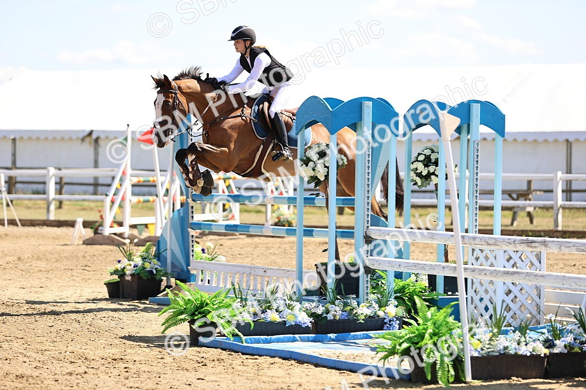 SBM_015236 - Class 16 - Senior foxhunter - 1.20m Open