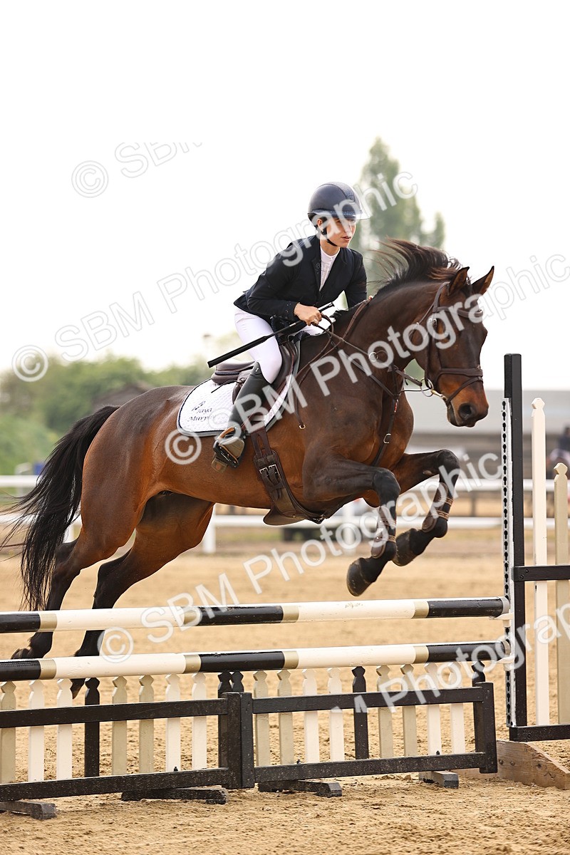  - Class 15 - Senior British novice - 90cm