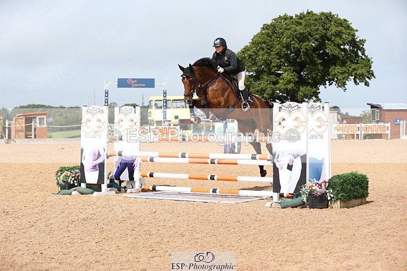 230812A-121211-08916 - Cls 32 Foxhunter