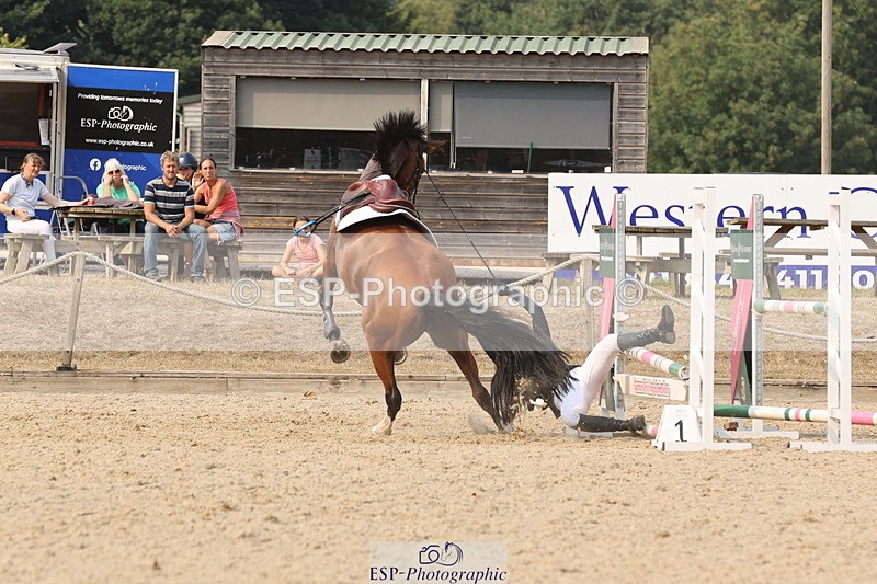 250816A-161326-02703 - Cls 9 Snr 1.10m Open