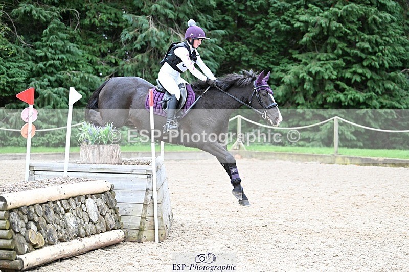 241117-144520-04708 - Cls 3 90-95cm 14.00 to 15.00