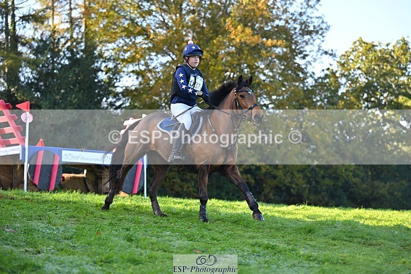 241026-111439-11908 - 373-Isabelle.Thwaite-BEACH.LADY