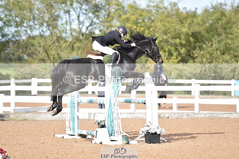 231015A-131314-08245 - Cls 25 95cm Amateur Q 2nd R