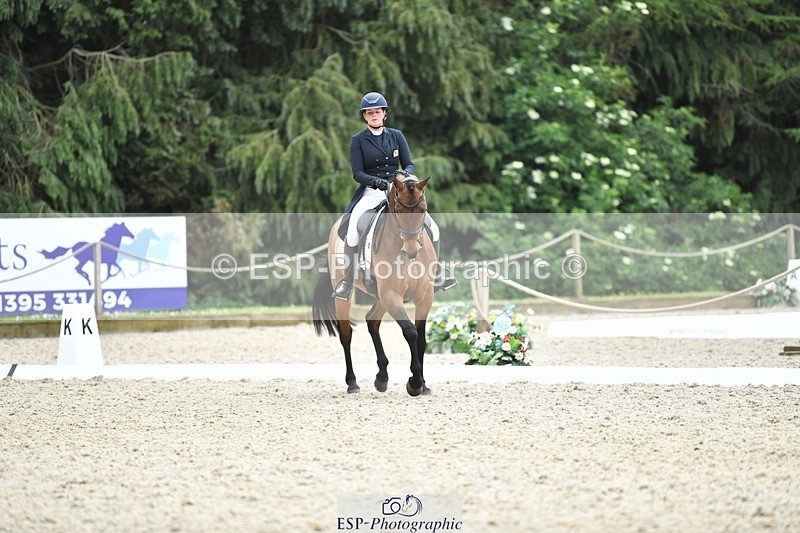 230525-131740-02132 - 115-RNH_ULTIMATE-Harriet_Wright-WEDTrotUp+DR