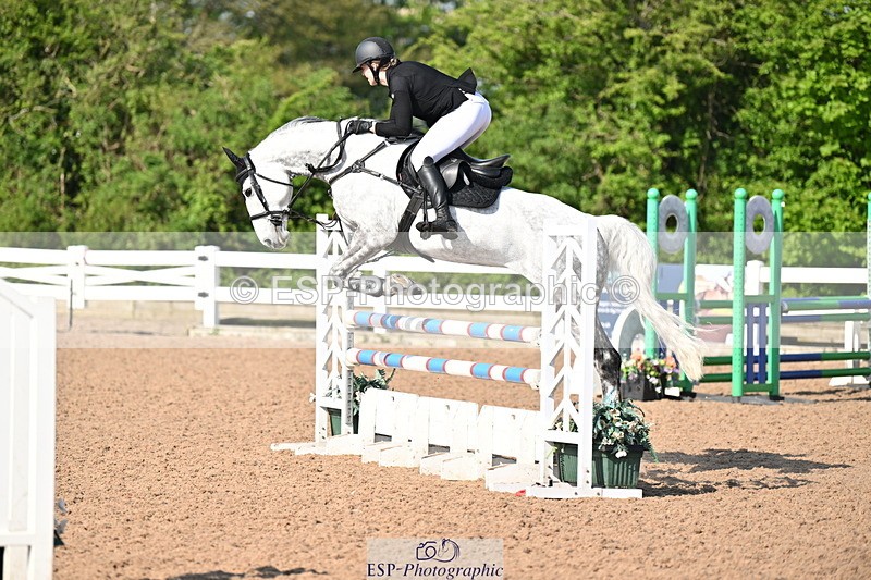 240509A-093403-00165 - Cls 1 British Novice and 90cm Open