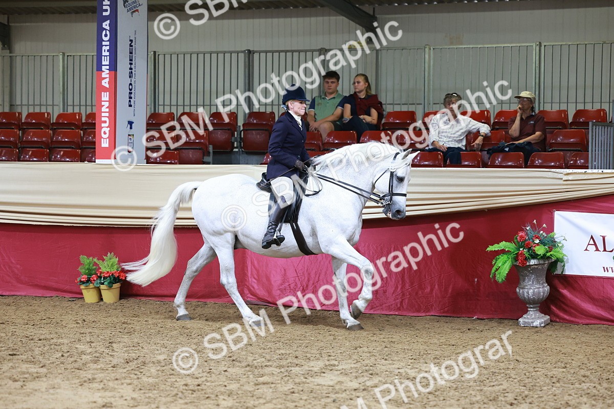 SBM_18556 - Class 952 - M&M Ridden Supreme Final